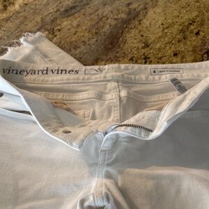 Vineyard Vines white jeans